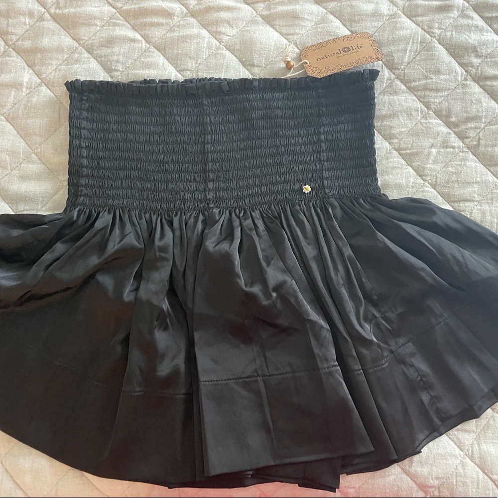 Koch dupe shorts Natural life